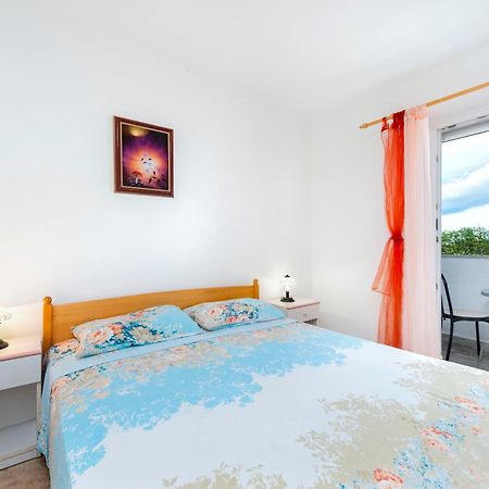 Luna Tsuki Two Aparthotel Ρόβινι Εξωτερικό φωτογραφία